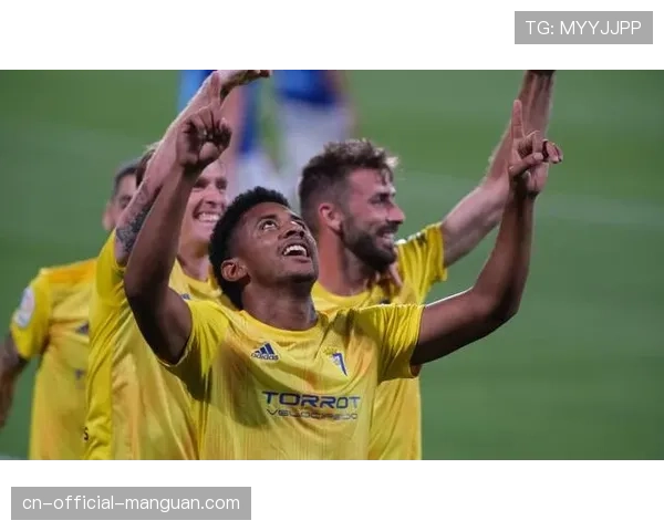 通讯：跟随一场保级大战，记录加的斯球迷的希望与焦虑